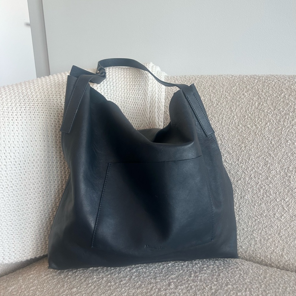 Massimo Dutti Leather Navy blue shoulder bag